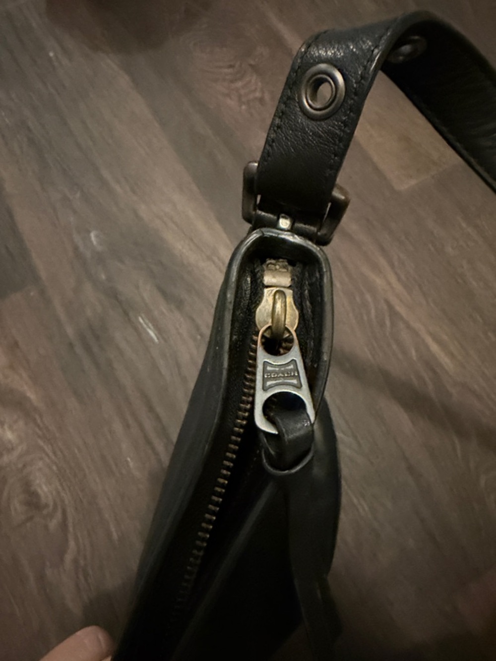 Vintage Coach Black Leather Bucket Bag - Picture 7 of 12